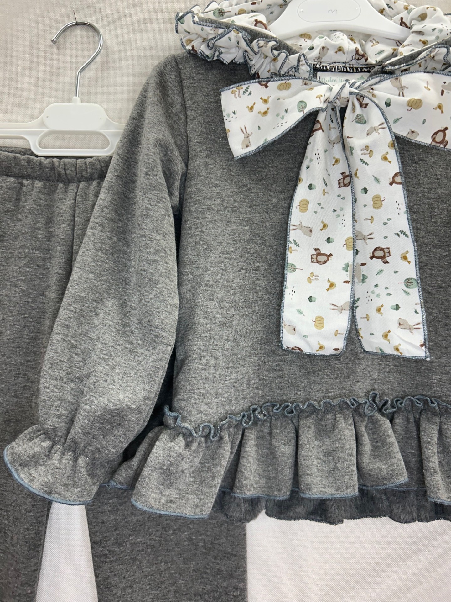 Conjunto Pantalón Gris.2 Conjunto Pantalón Gris.2