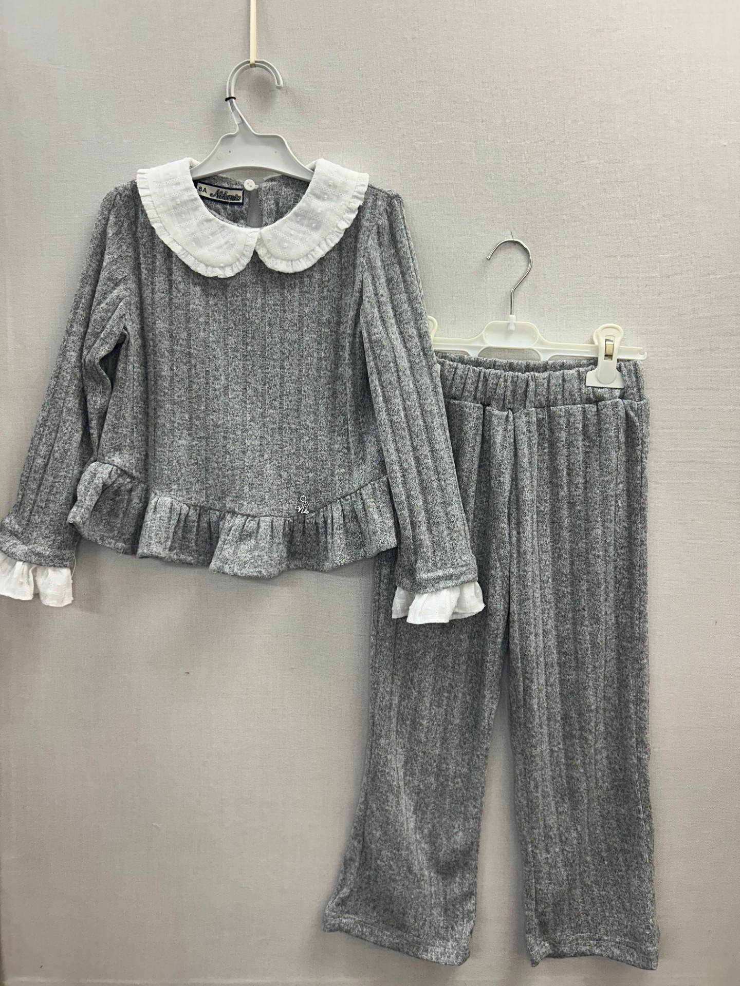 2511001 Gris. 2511001 Gris.